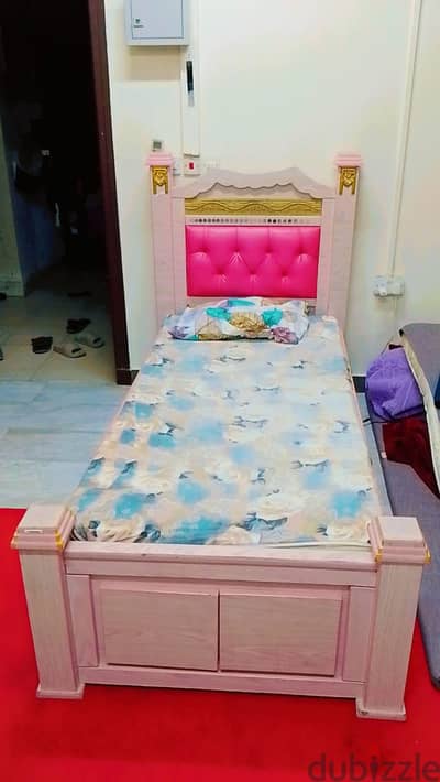 singal bed with mattress