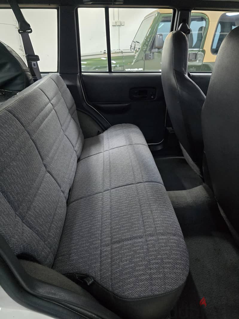 Jeep Cherokee Classic 1999 8