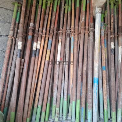 **Title: Used Adjustable Construction Jacks for Sale in Bahrain**  **D