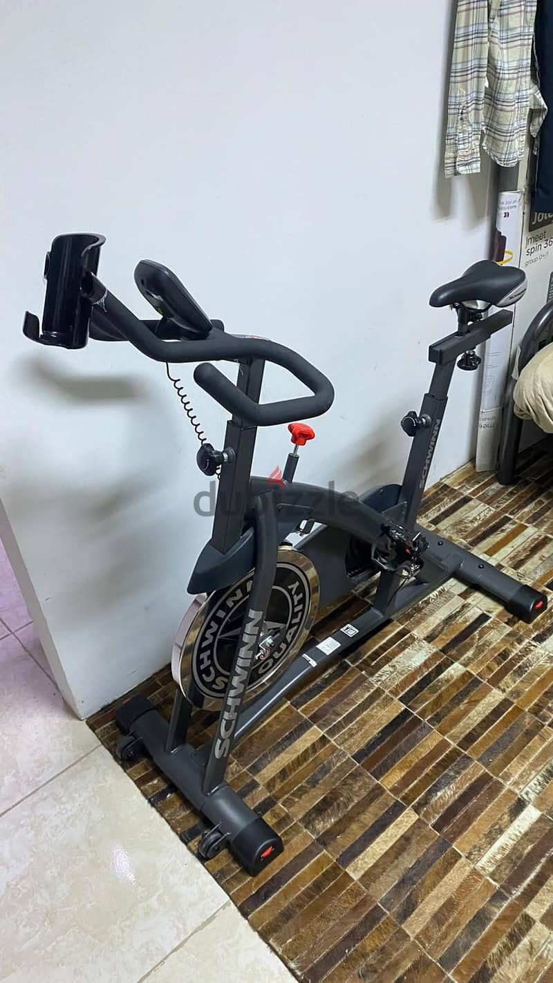Schwinn IC2 Professional Indoor Cycling Bike 2