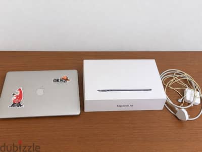 Apple MacBook Air 13” 2017 (Core i5/8GB Ram/ Monterey) with box