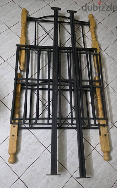 Single Bed without matress
