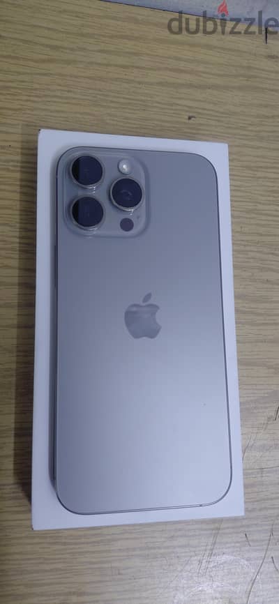 Apple - iPhone 16 Pro Max