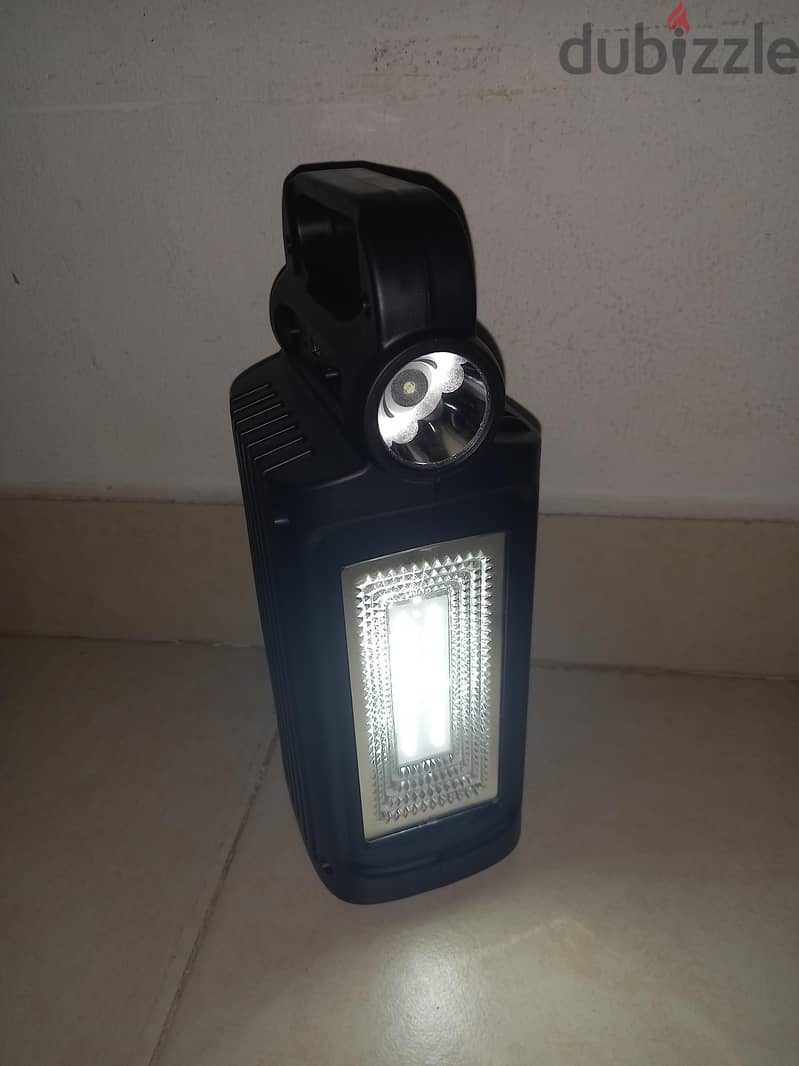 bluetooh speaker w/ builtin torch سماعة بلوتوث جديدة بمصباح مدمج 3