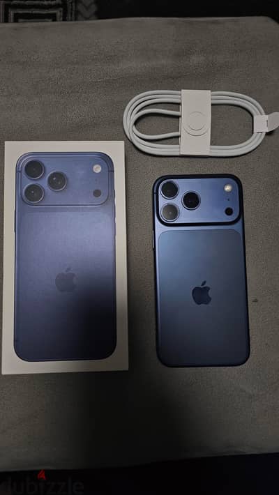 Apple - iPhone 17 Pro Max 256gb 99 battery