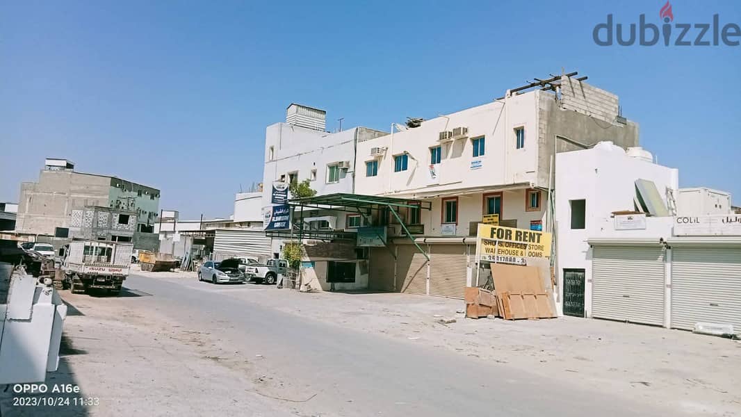 Rent Fabrication Workshop / Cars Garage: Contact Whats app: 35317080 7