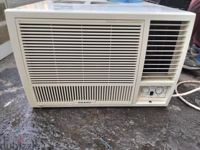 1.5ton 2ton window AC for sale good condition good working with fixing 3