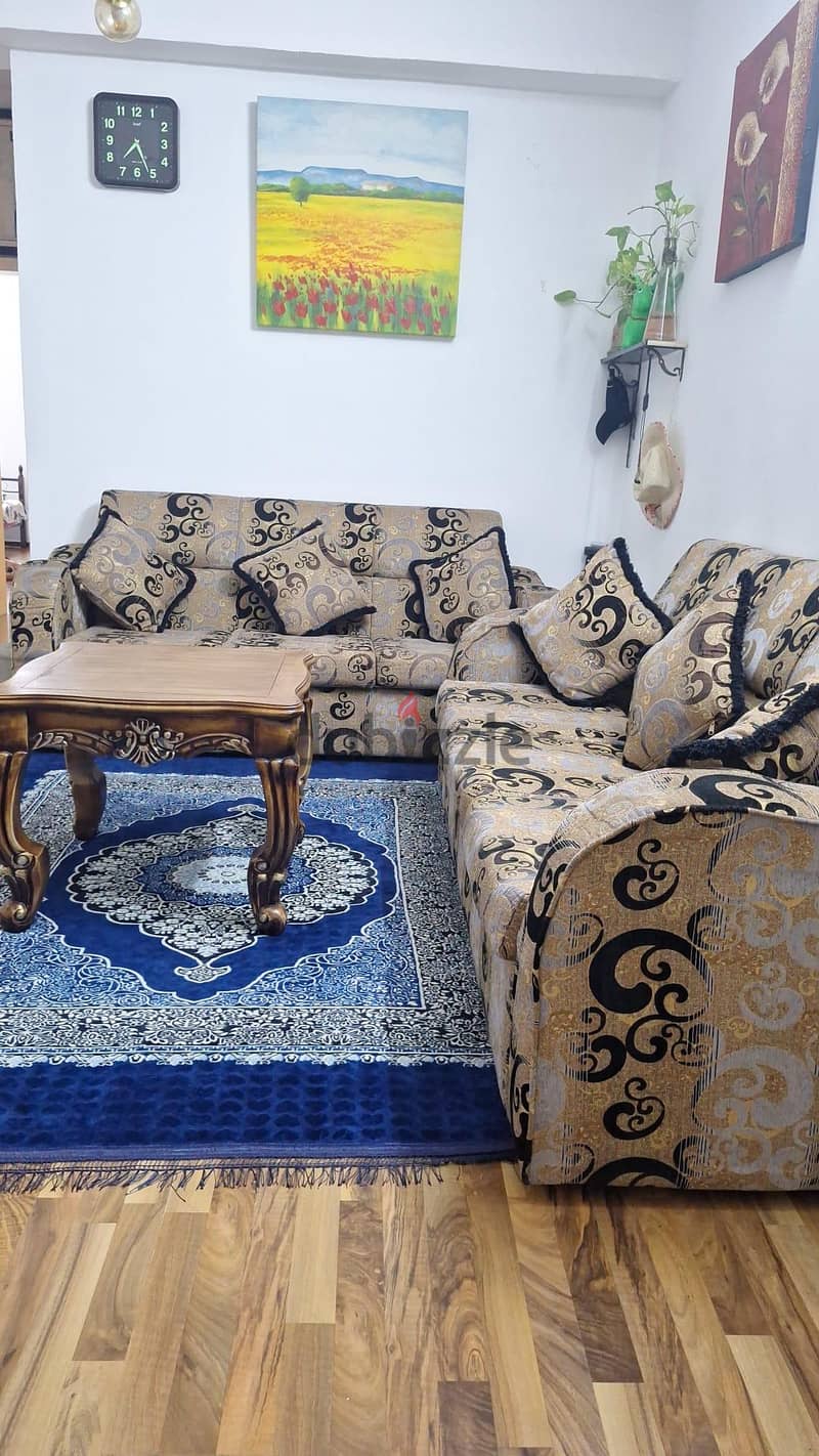 6-Seater Sofa Set with Small Table 1