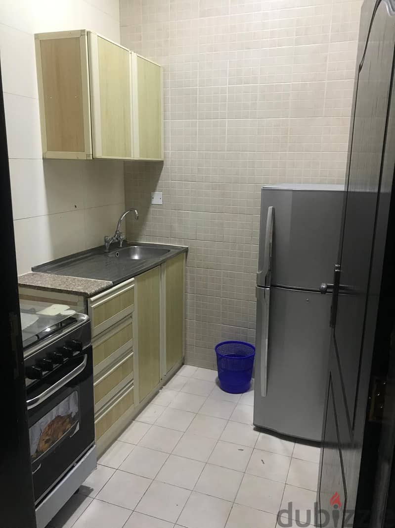 للايجار ستديو مفروش في جدعلي. For rent F F  studio in Jidali 5