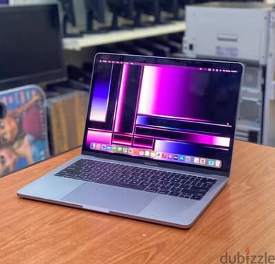 MacBook Pro Core i5 2.3Ghz 8GB RAM 13"Quad Display With Type-C Adapter