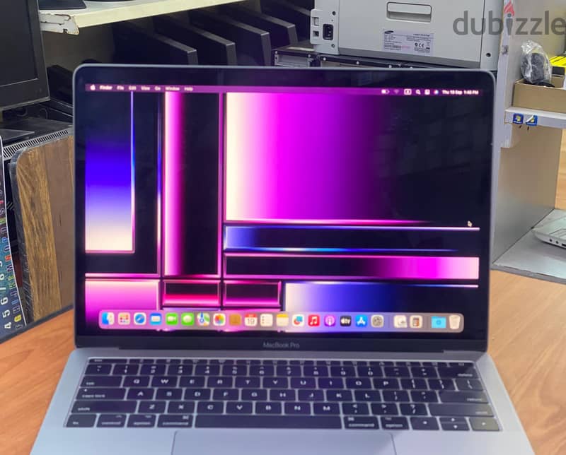 MacBook Pro Core i5 2.3Ghz 8GB RAM 13"Quad Display With Type-C Adapter 5