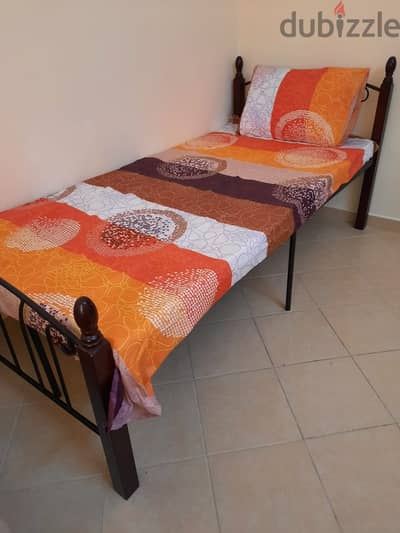 Single bed with mattress