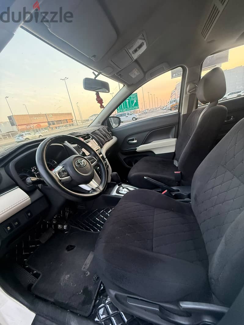 Toyota Rush 2020 White 4