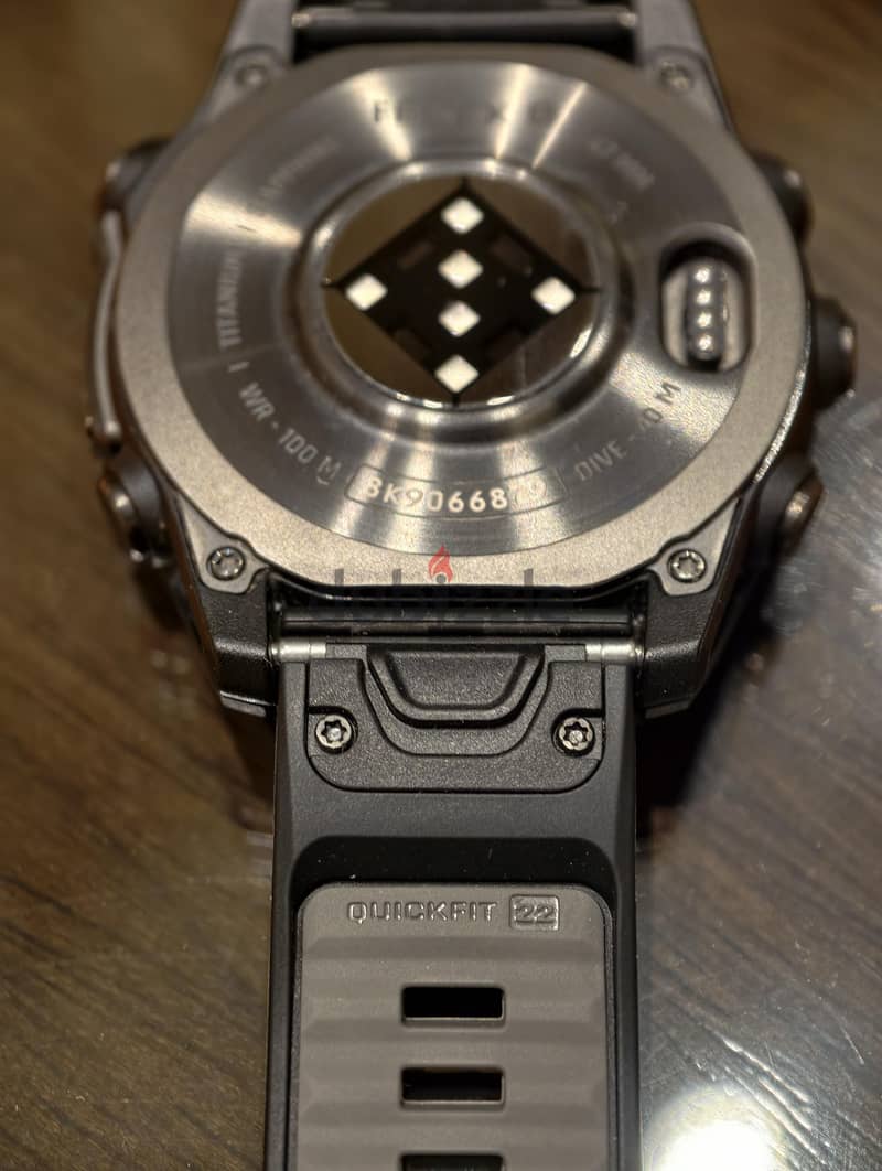 Garmin Fenix 8 47 mm DLC titanium sapphire 4