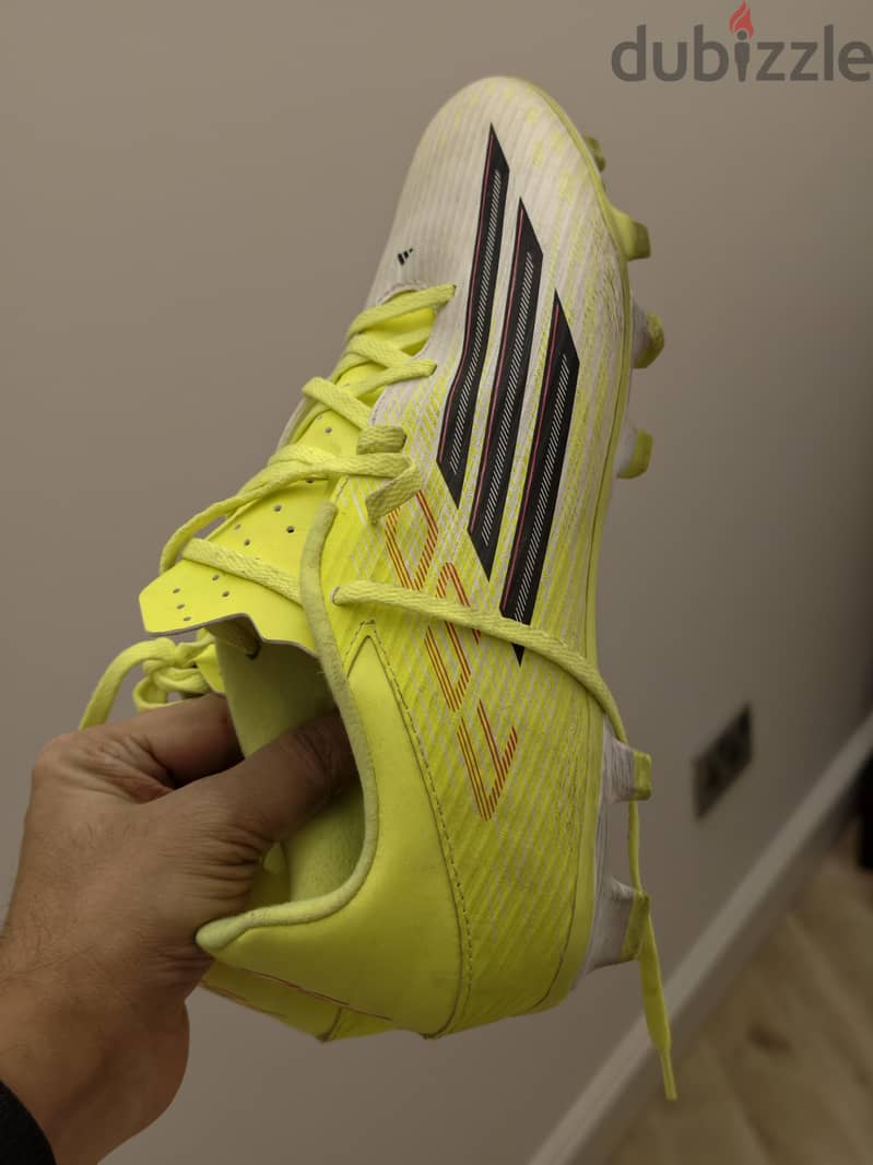 Adidas f50 footbal shoes - played once in them. 1