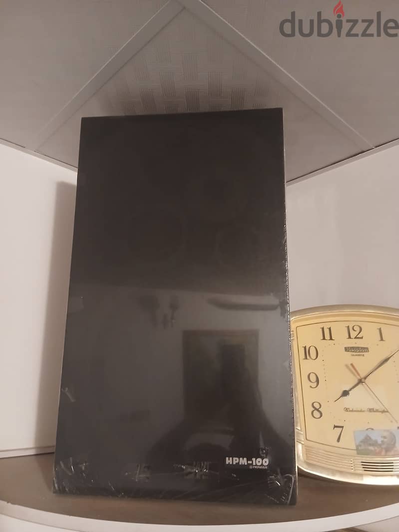 2 Pairs of Pioneer and JVC speakers for sale 2