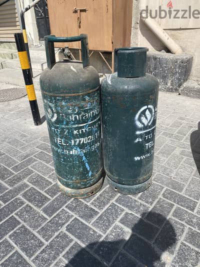 Bahrain gas clynider medium size used free delivery mobile:37720981