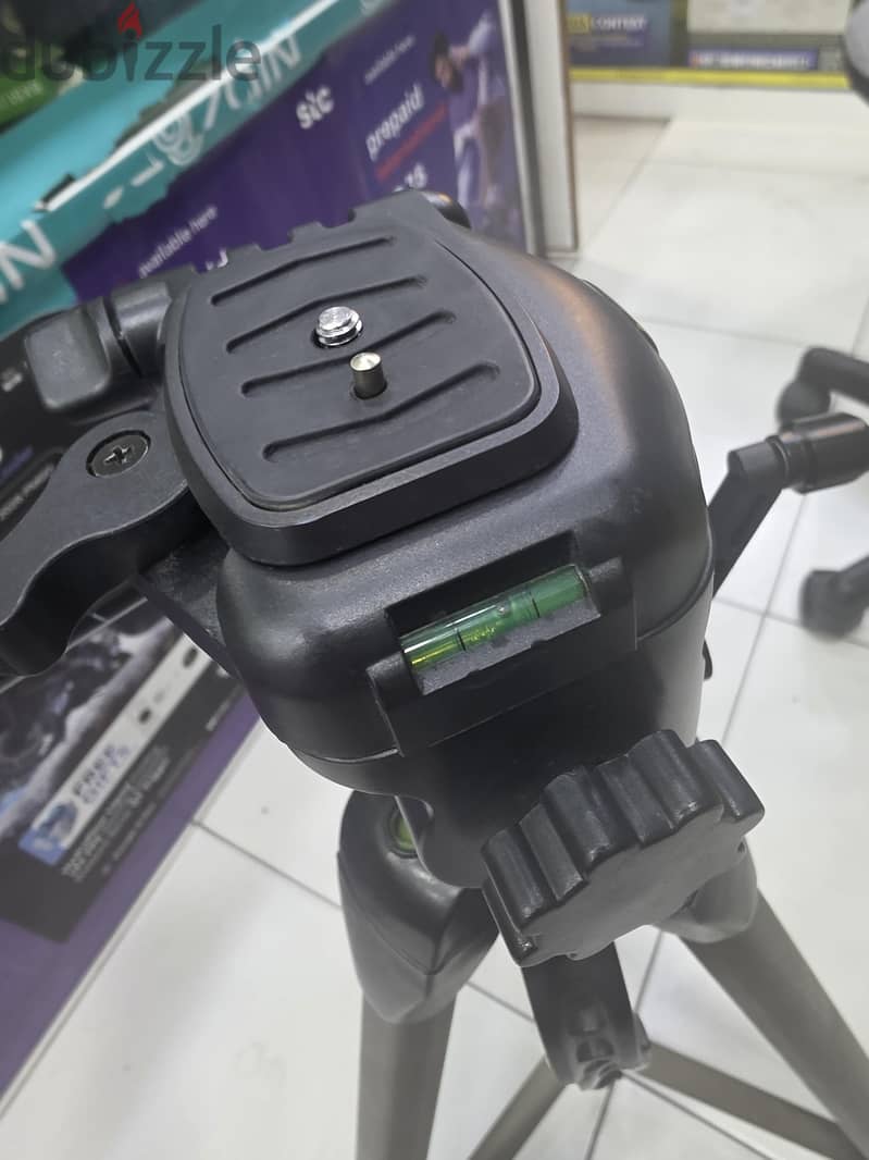 camera stand 2
