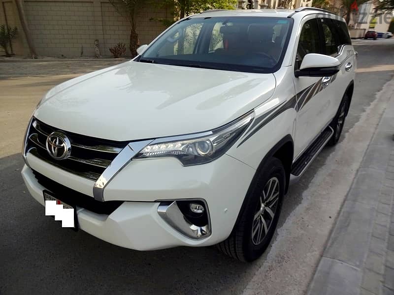 Toyota Fortuner V6 4.0L Zero Accident 4WD Well Maintained Expat Leavin 1