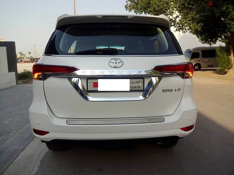 Toyota Fortuner V6 4.0L Zero Accident 4WD Well Maintained Expat Leavin 6