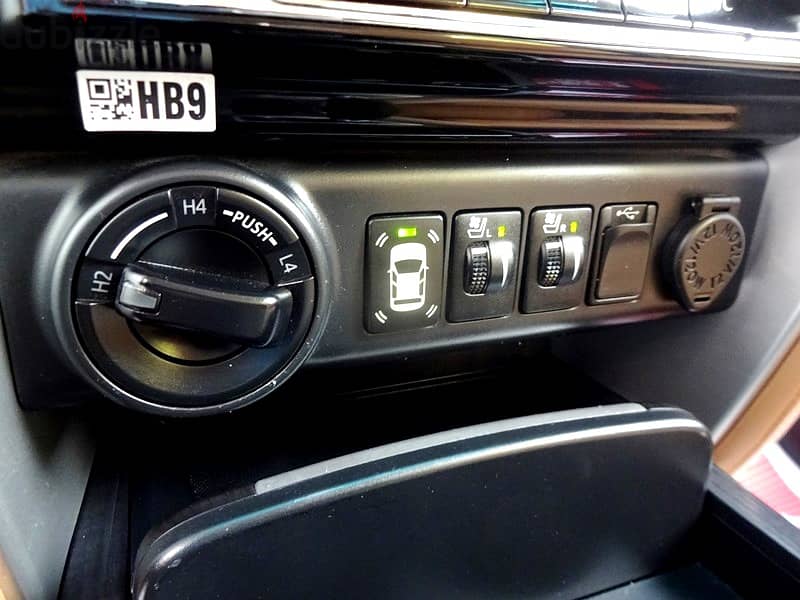 Toyota Fortuner V6 4.0L Zero Accident 4WD Well Maintained Expat Leavin 12