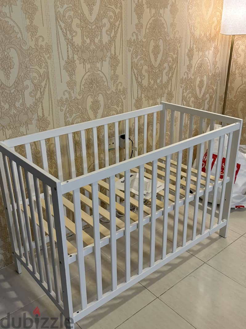 Juniors Baby Crib 2