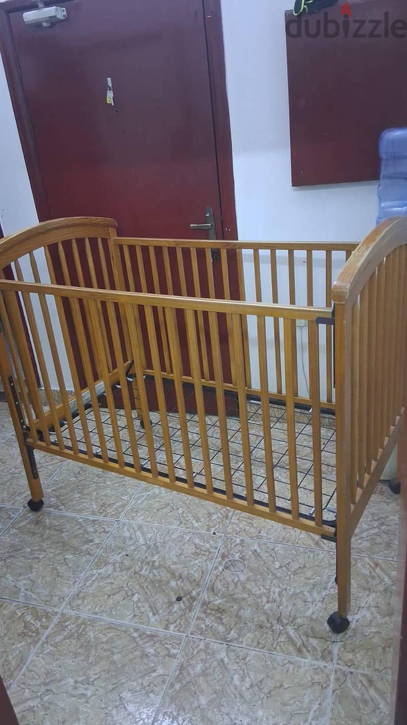 Baby bed for sale in very good condition 36987530 4