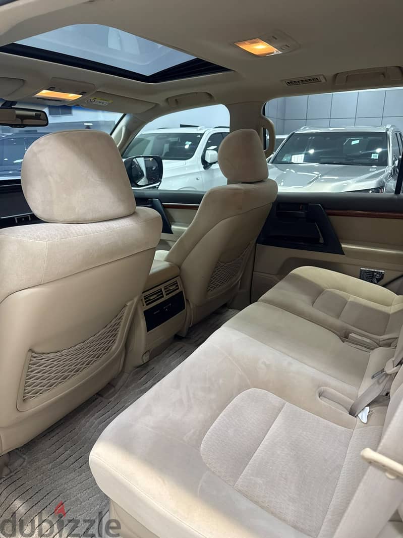 Toyota Land Cruiser GXR 2015 White 5