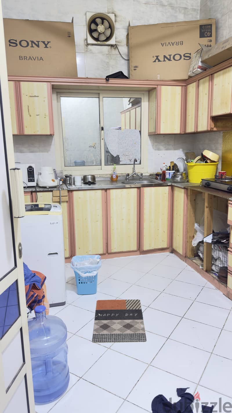 1 Bed Room with Bathroom for rent In a 2 bedroom Furnished flat 4