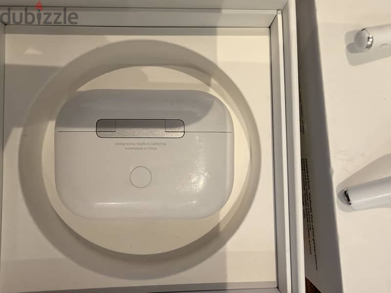 AirPods Pro 2 Excellent Condition with box 5