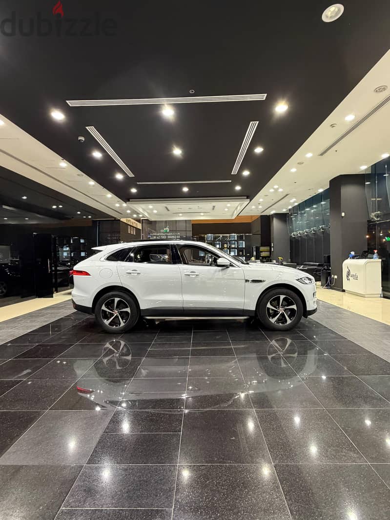 Jaguar F-PACE Model 2020 3