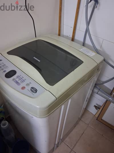 Good condition used washing machine only 38 Bd