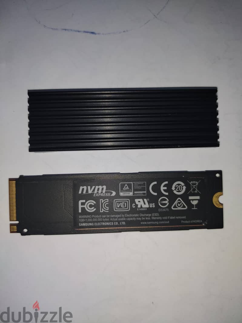 Samsung 960 PRO 512GB M. 2 NVMe SSD for sale in excellent  condition 1