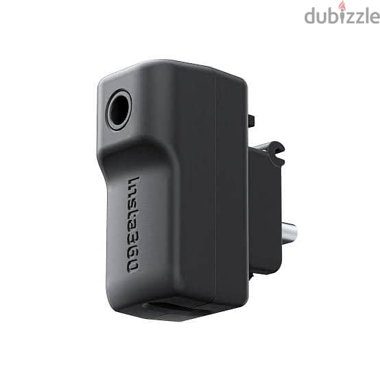 insta360 x4 with mic adapter and cage 3