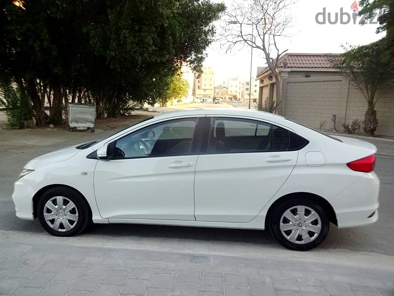 Honda City 2018 White 1.5 L Well Mainatained Urgent Sale 2