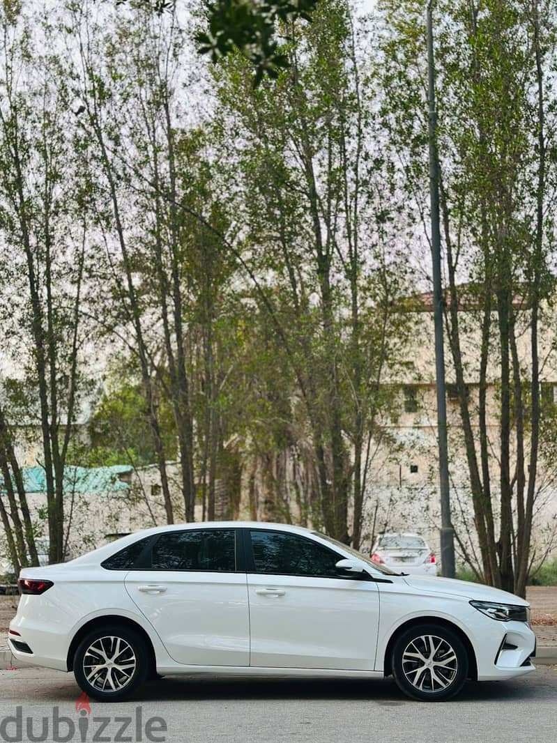 GEELY EMGRAND 2025 MODEL SIGLE OWNER USED AGENT MAINTAINED 2