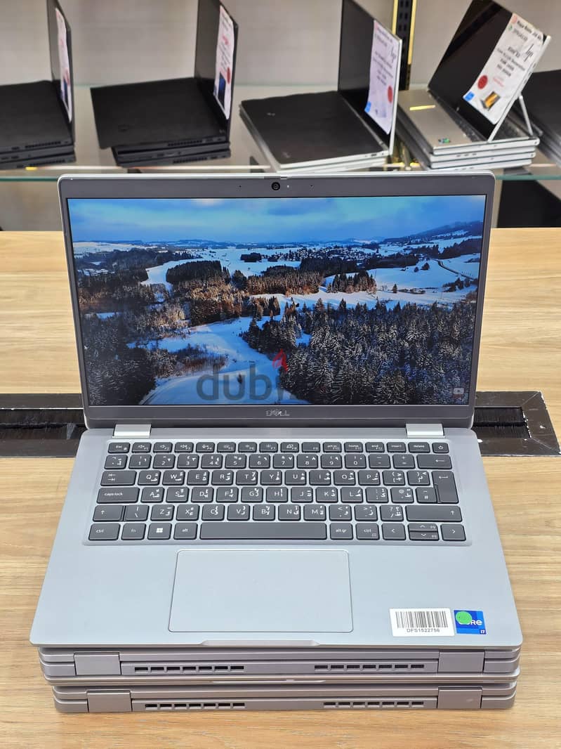 Dell Latitude 5330 Core i7-12th Generation 1