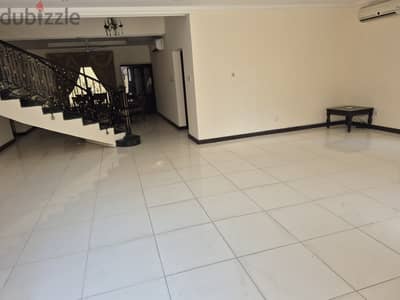 Tubli area 5 bedroom semi furnished villa available for rent