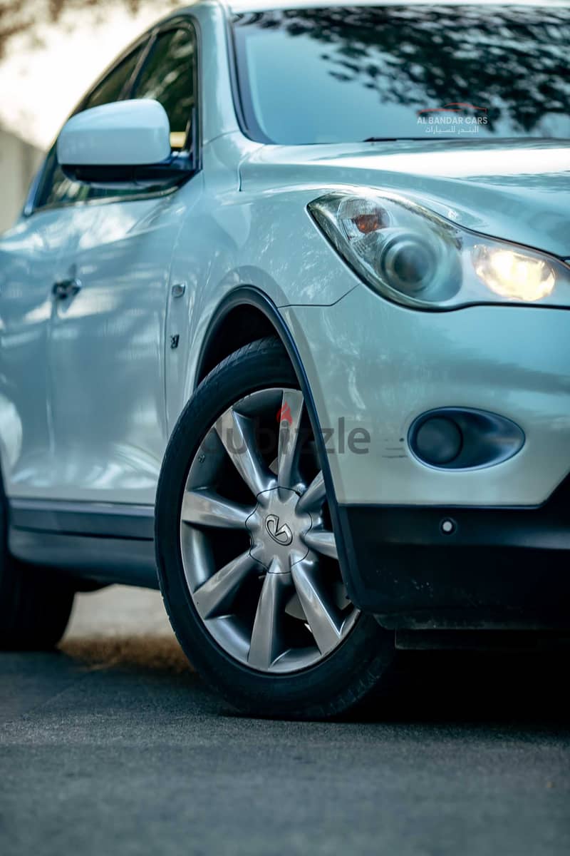 Infiniti QX50 2015 White  6-Cylinder  Low Mileage  Agency  BD 3,450 Ne 12