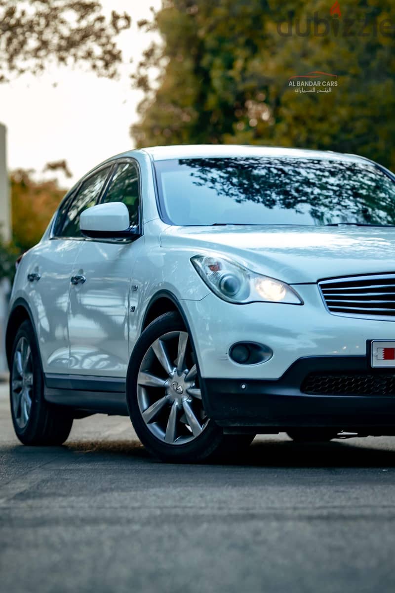 Infiniti QX50 2015 White  6-Cylinder  Low Mileage  Agency  BD 3,450 Ne 13