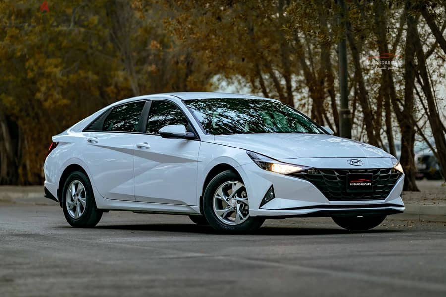 Hyundai Elantra 2023 White | Low Mileage | Full Insurance | Bahrain Sp 3