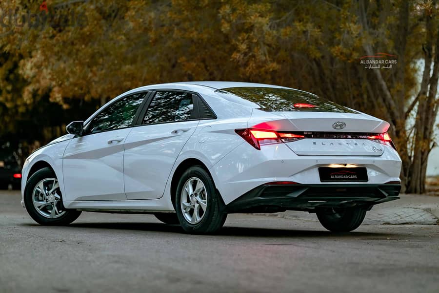 Hyundai Elantra 2023 White | Low Mileage | Full Insurance | Bahrain Sp 6
