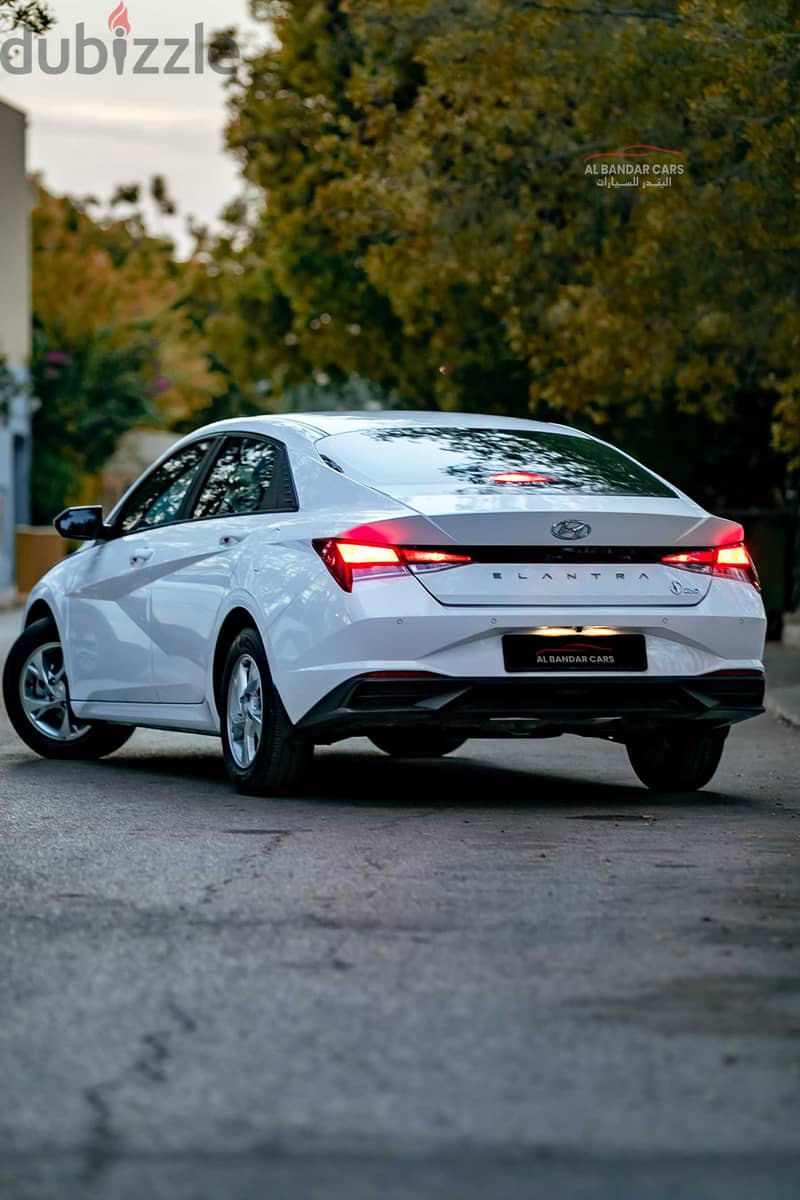 Hyundai Elantra 2023 White | Low Mileage | Full Insurance | Bahrain Sp 7