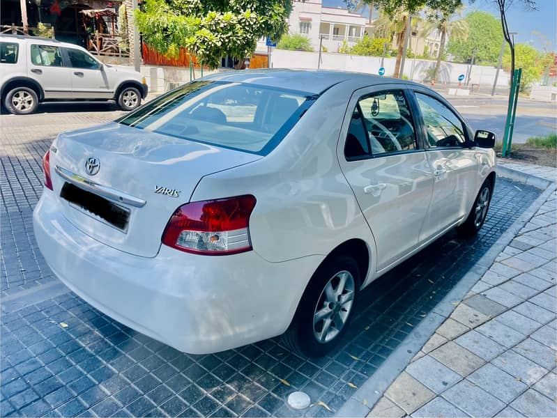 Toyota Yaris 2013 model . 1