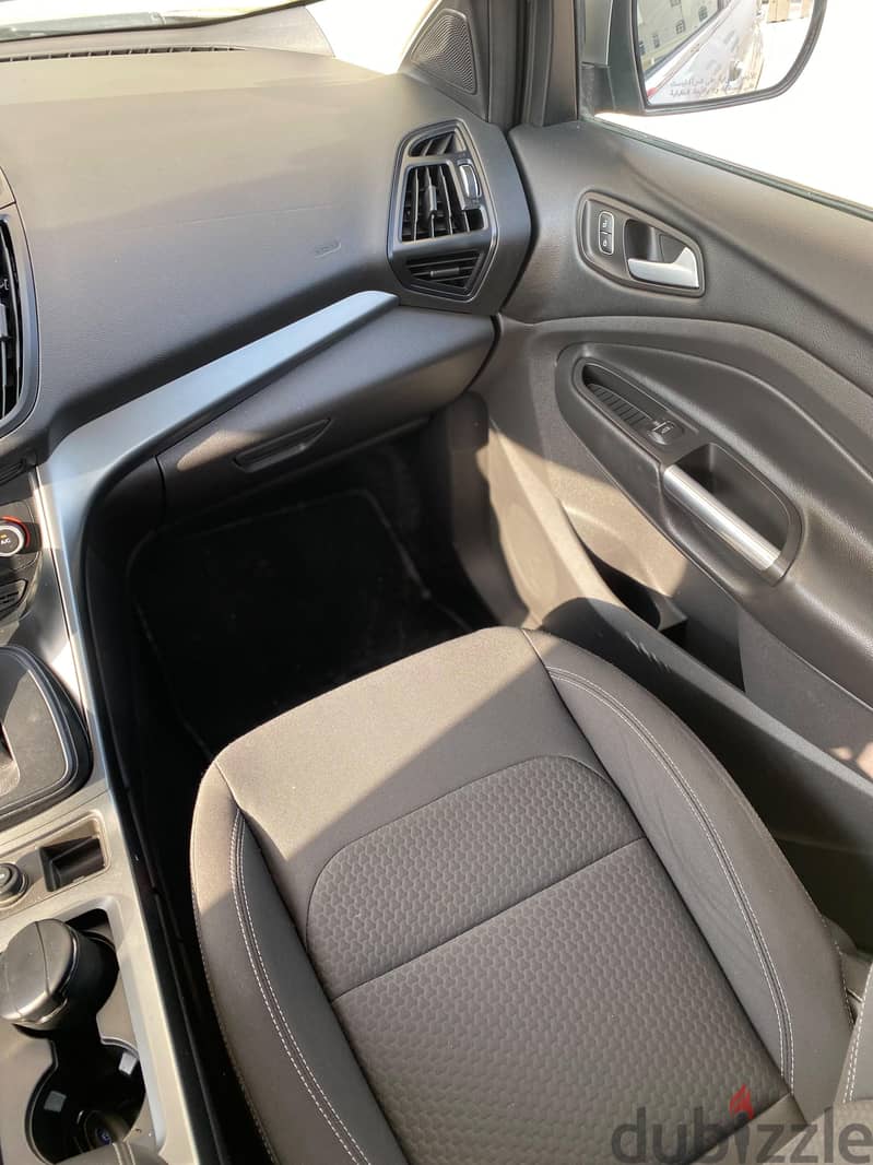 Ford Escape 2019 - Fully Agency Maintained 8