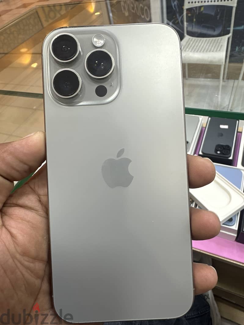 Apple - iPhone 16 Pro Max 1