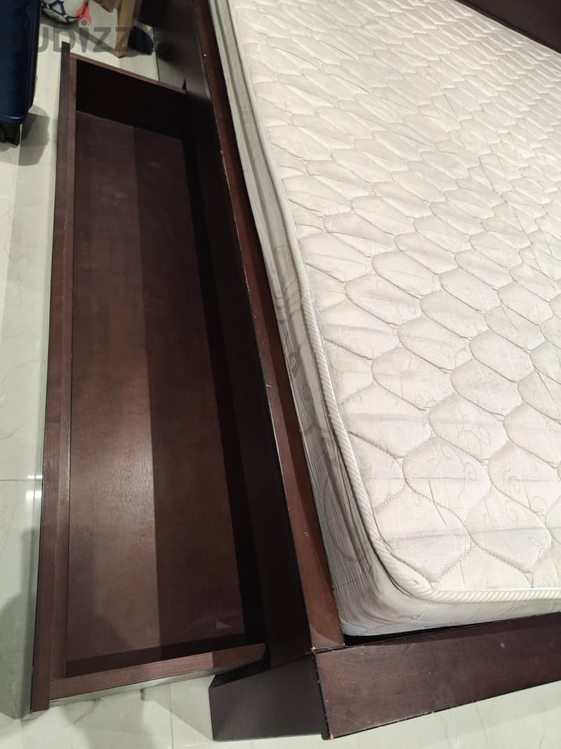 Used Household Items & Electronics for Sale – Excellent Condition 11