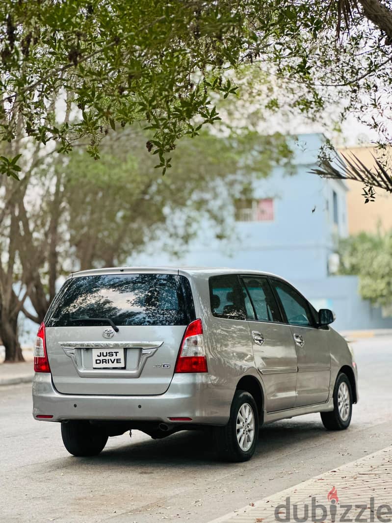 Toyota Innova single owner family used 7 seat SUV 5