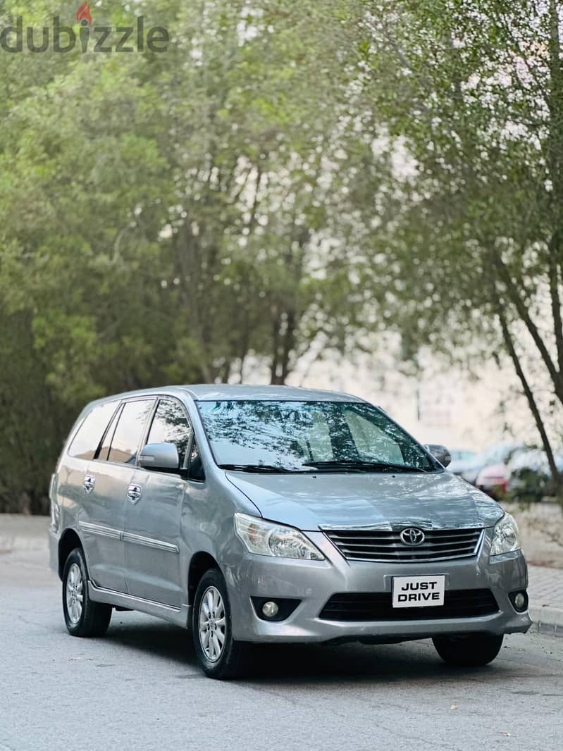Toyota Innova single owner family used 7 seat SUV 16
