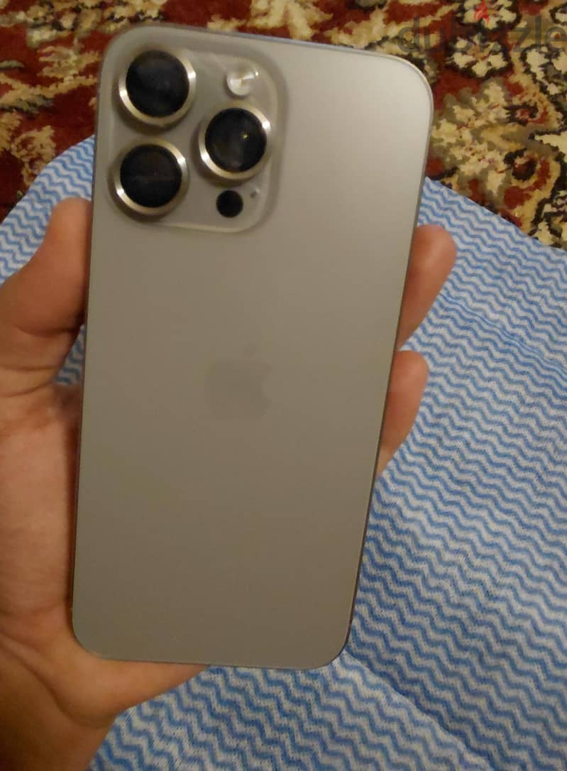Apple - iPhone 16 Pro Max 2